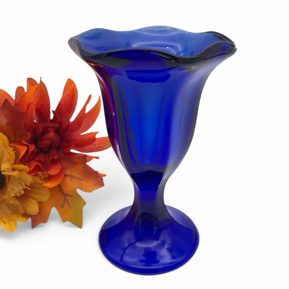 Vintage Cobalt Blue Glass Vase Cup Ice Cream Sundae Dish Candle Holder Cache